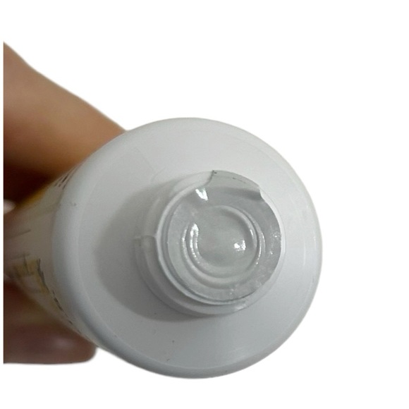 Korres Travel Size White Tea Body Milk & Shower Gel & Greek Olive Body Cream - Picture 8 of 10